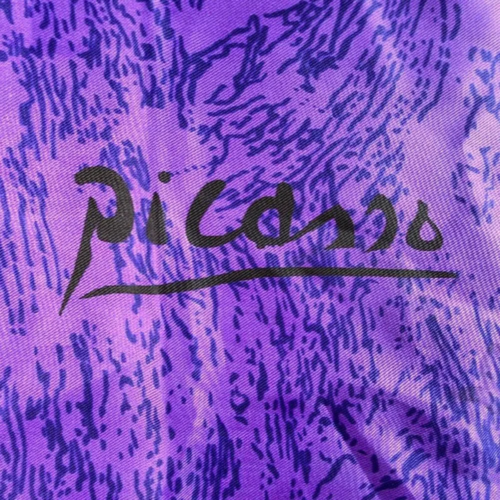 Picasso Pablo Femme Assise Scarf Purple Blue Chair
